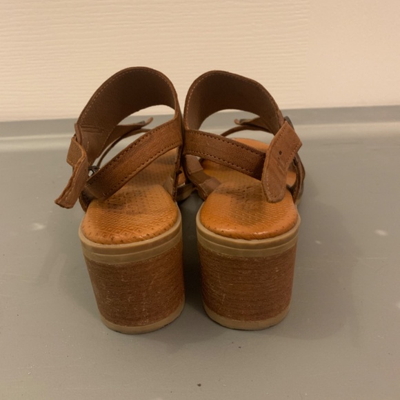 Leather sandals/blocky heel - Picture 2 of 3